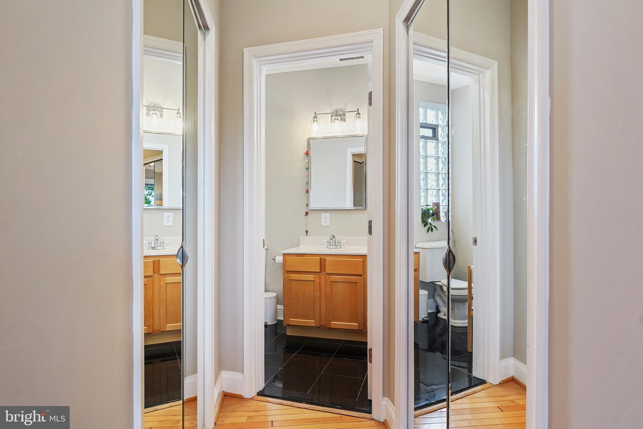 150 Rhode Island Ave NW #401