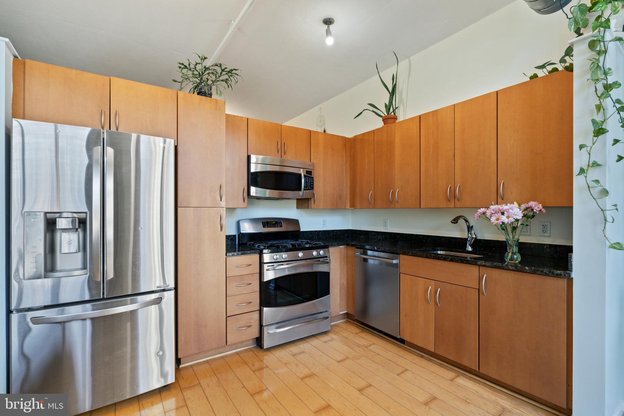 811 4th St NW #502