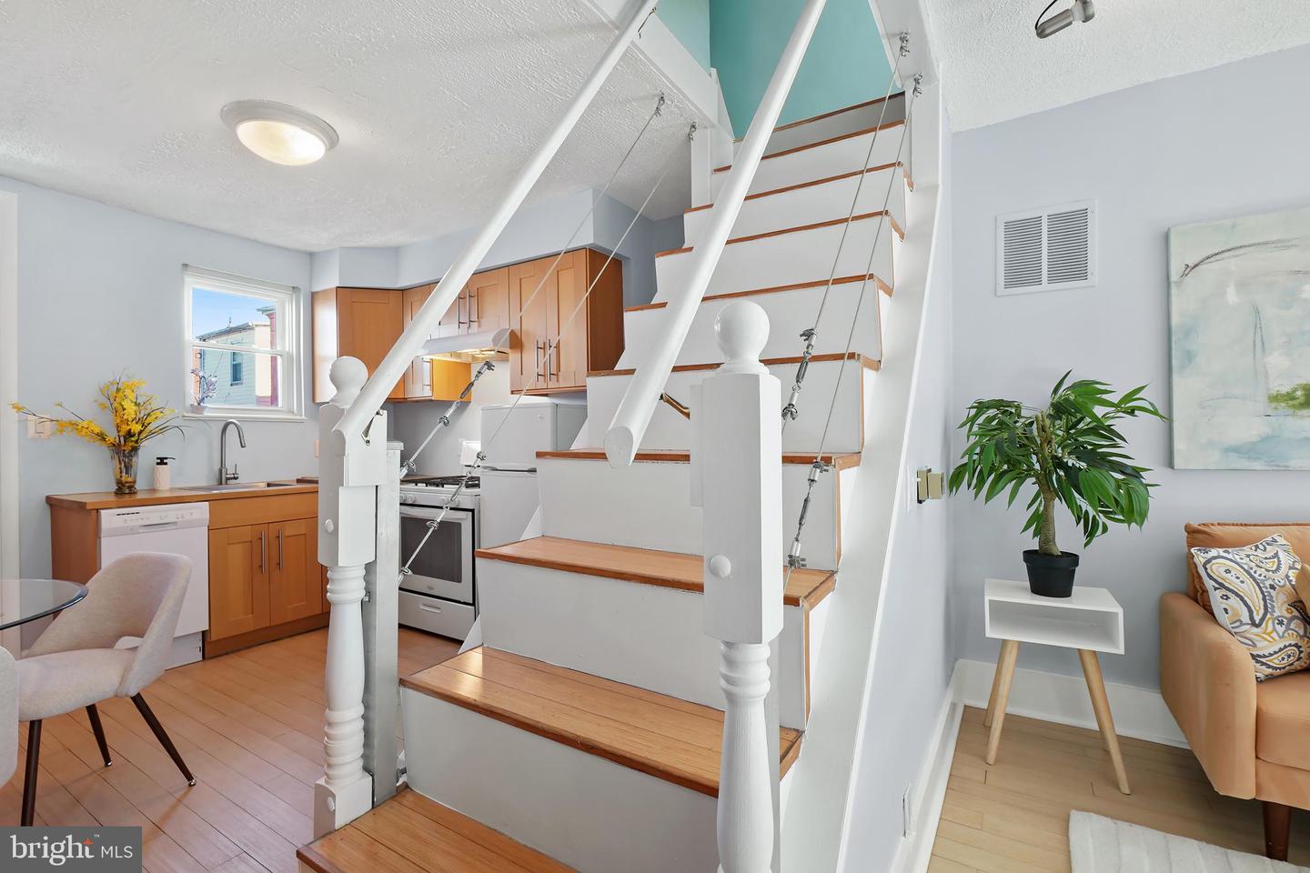 1811 6th St NW