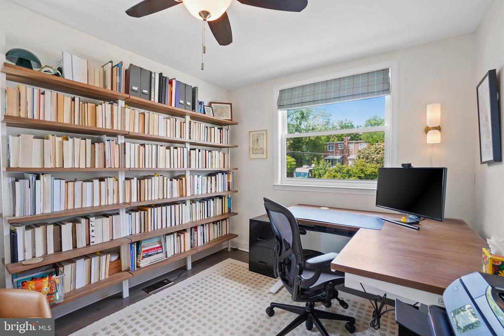 13 Tuckerman St NW