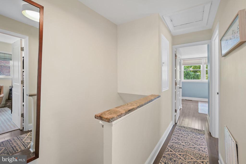 13 Tuckerman St NW