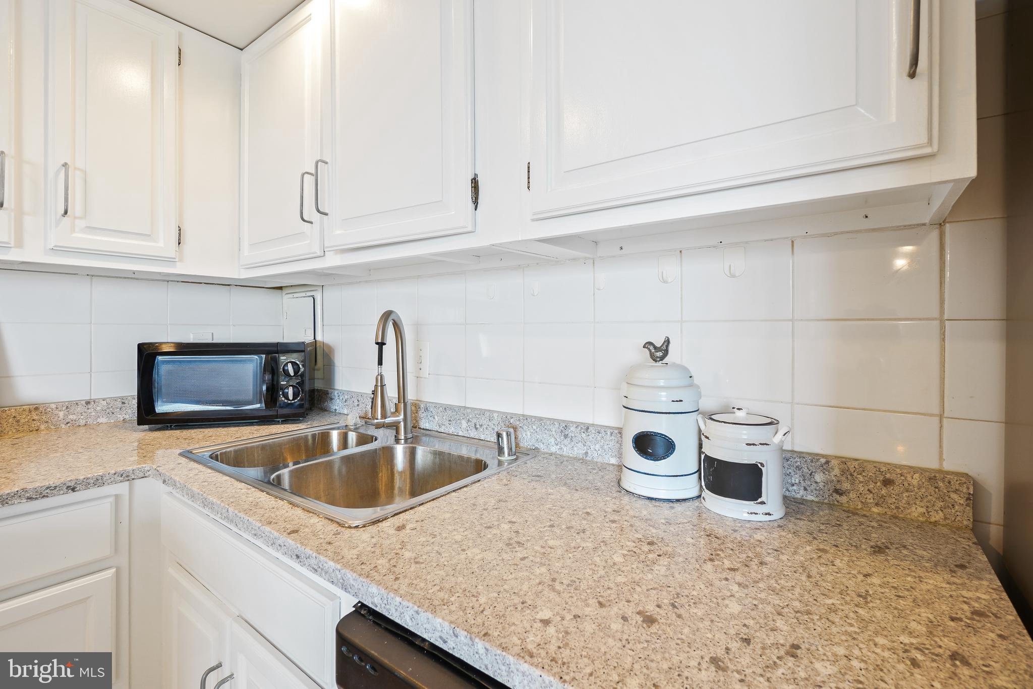 1330 New Hampshire Ave NW #818