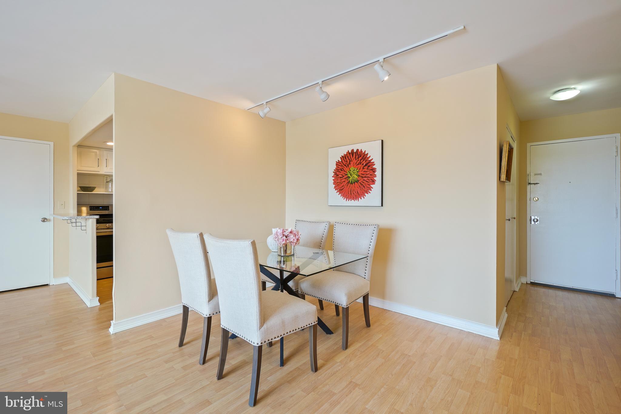 1330 New Hampshire Ave NW #818