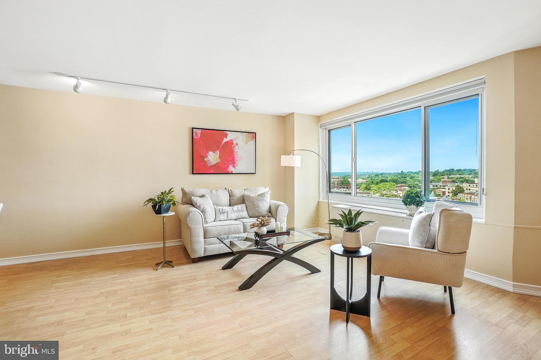 1330 New Hampshire Ave NW #818