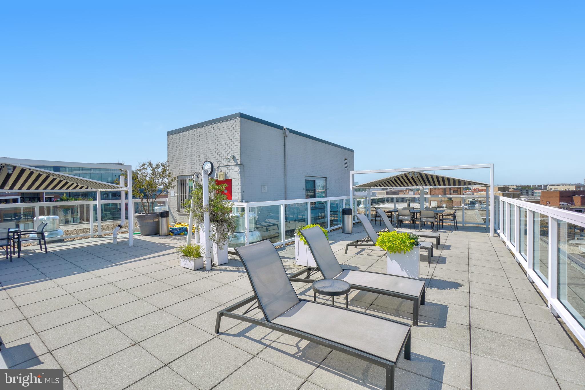 1330 New Hampshire Ave NW #818