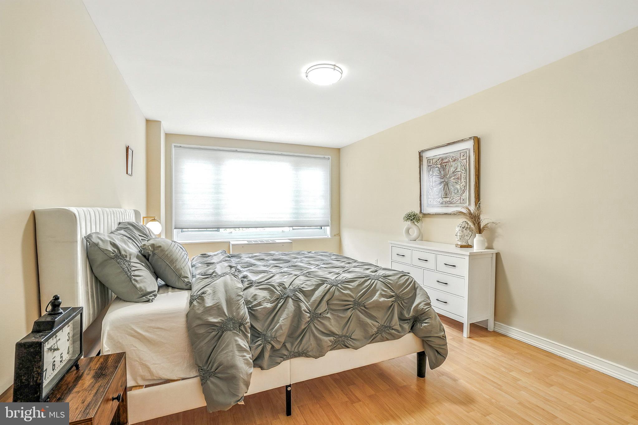 1330 New Hampshire Ave NW #818