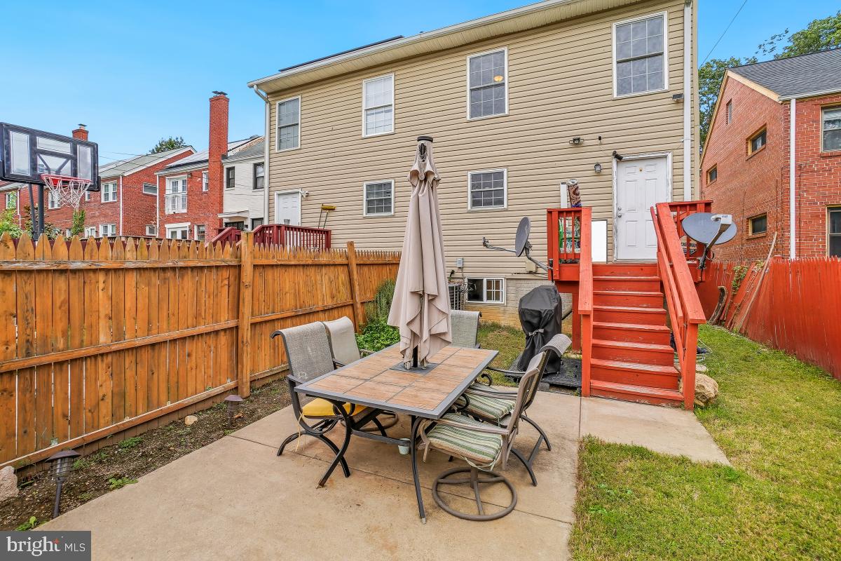 154 FORRESTER STREET SW