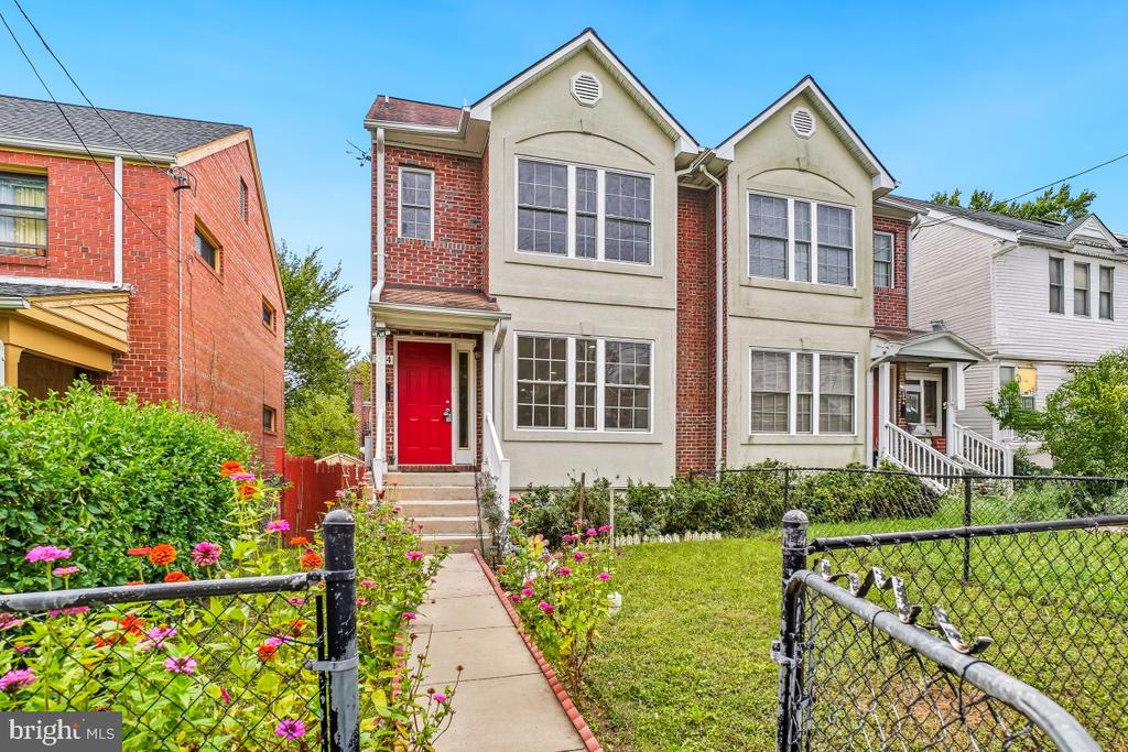 154 FORRESTER STREET SW