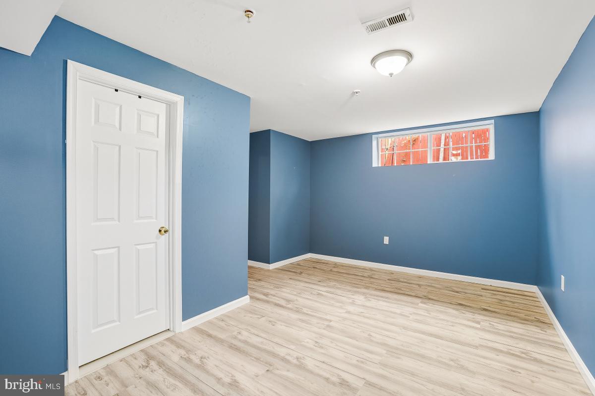 154 FORRESTER STREET SW