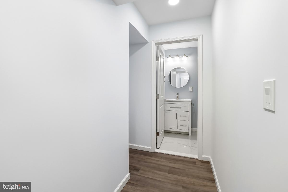 461 DELAFIELD PLACE NW