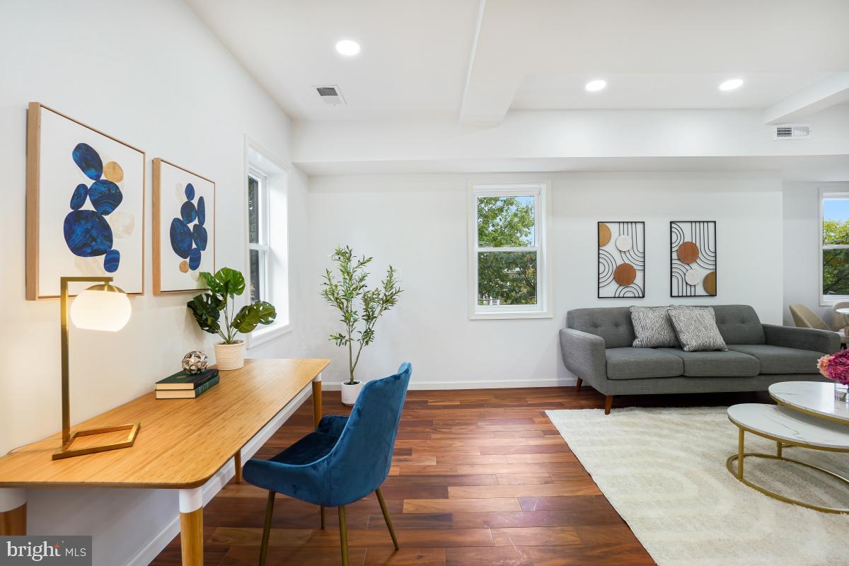 461 DELAFIELD PLACE NW