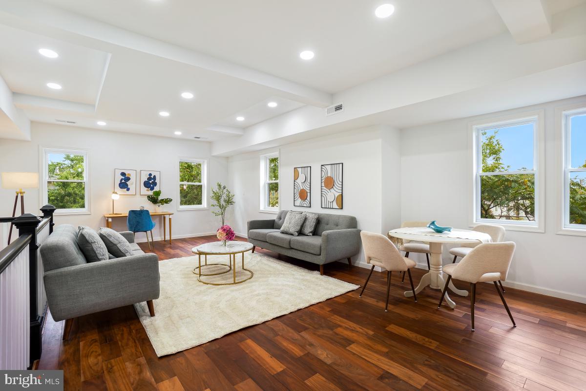 461 DELAFIELD PLACE NW