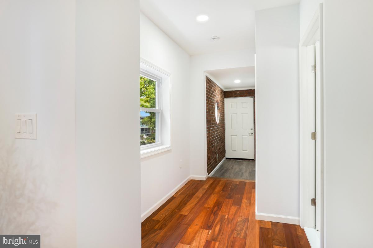 461 DELAFIELD PLACE NW