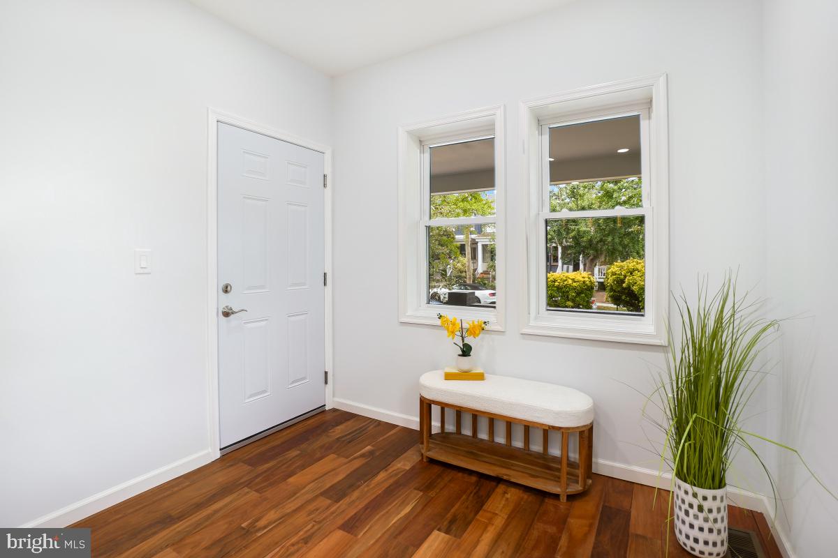 461 DELAFIELD PLACE NW