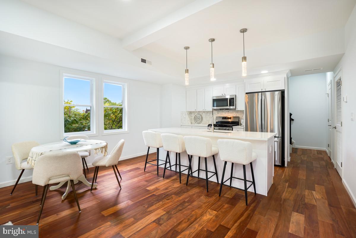 461 DELAFIELD PLACE NW