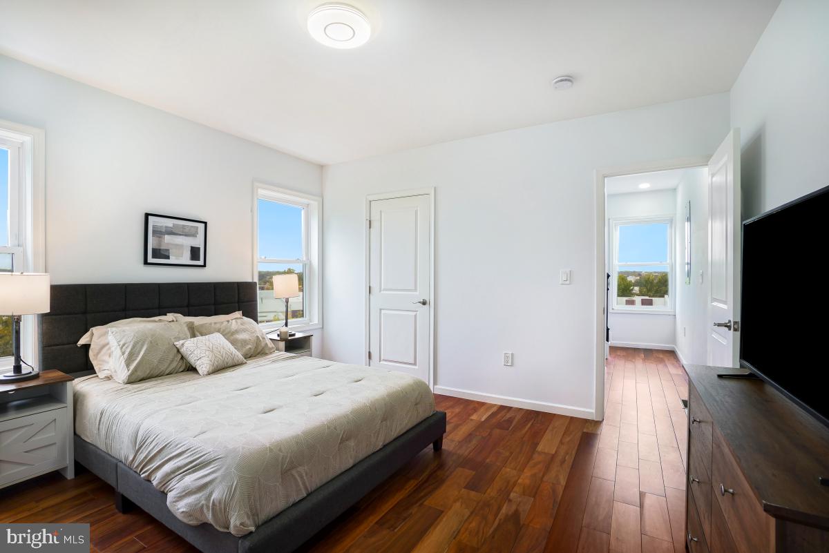 461 DELAFIELD PLACE NW