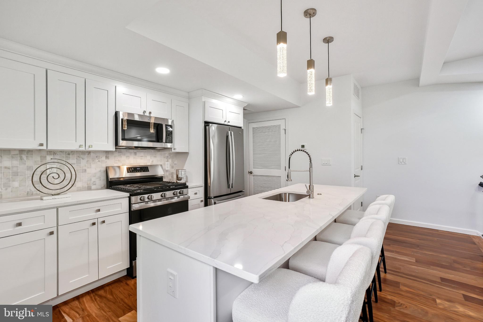 461 DELAFIELD PLACE NW