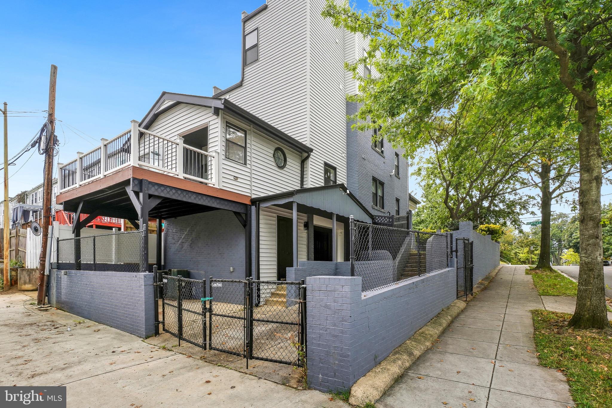 461 DELAFIELD PLACE NW