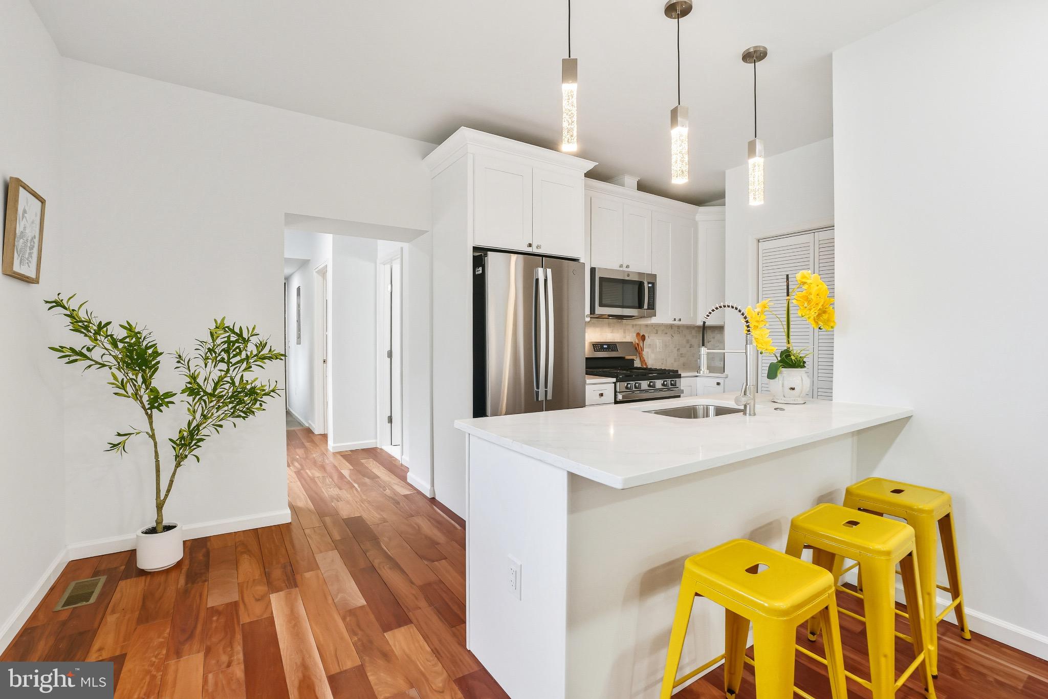 461 DELAFIELD PLACE NW