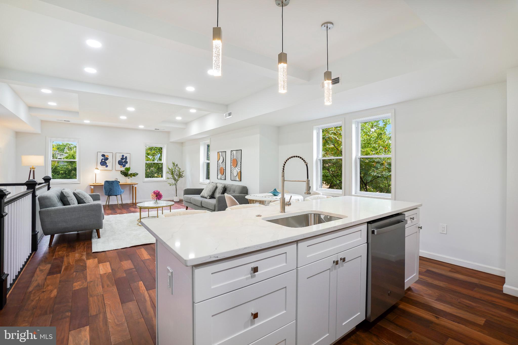 461 DELAFIELD PLACE NW