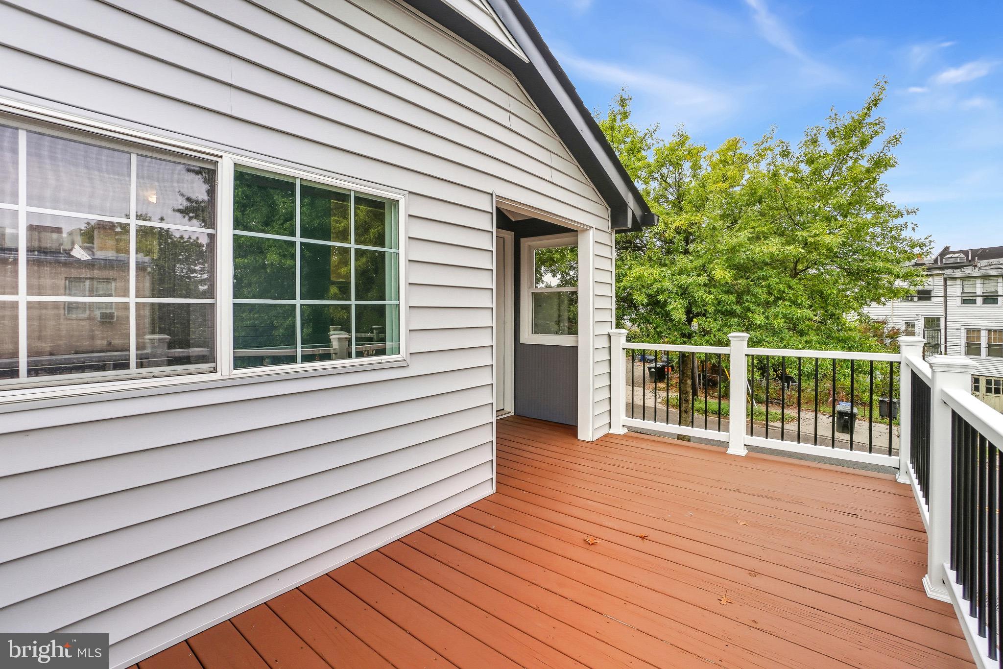 461 DELAFIELD PLACE NW