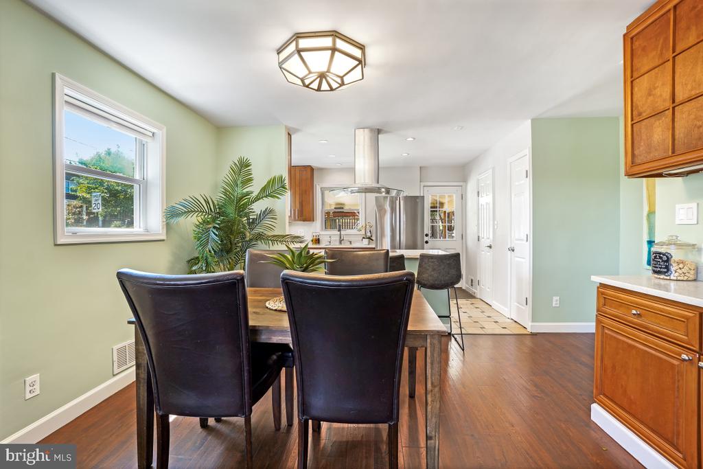 6532 NORTH CAPITOL STREET NW