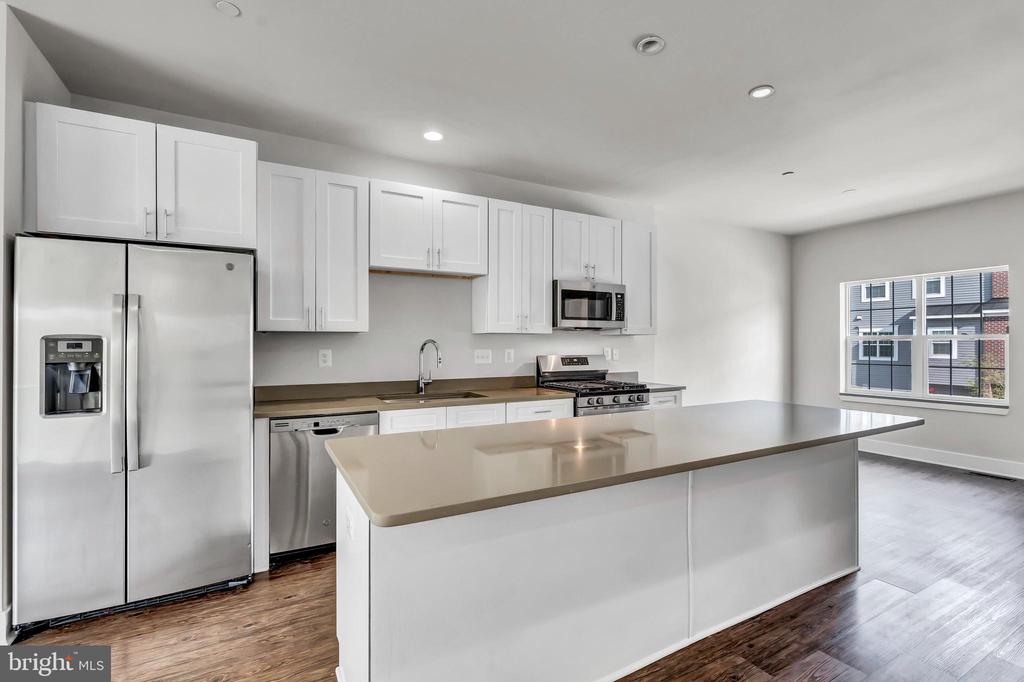 7720 Lexington Ct