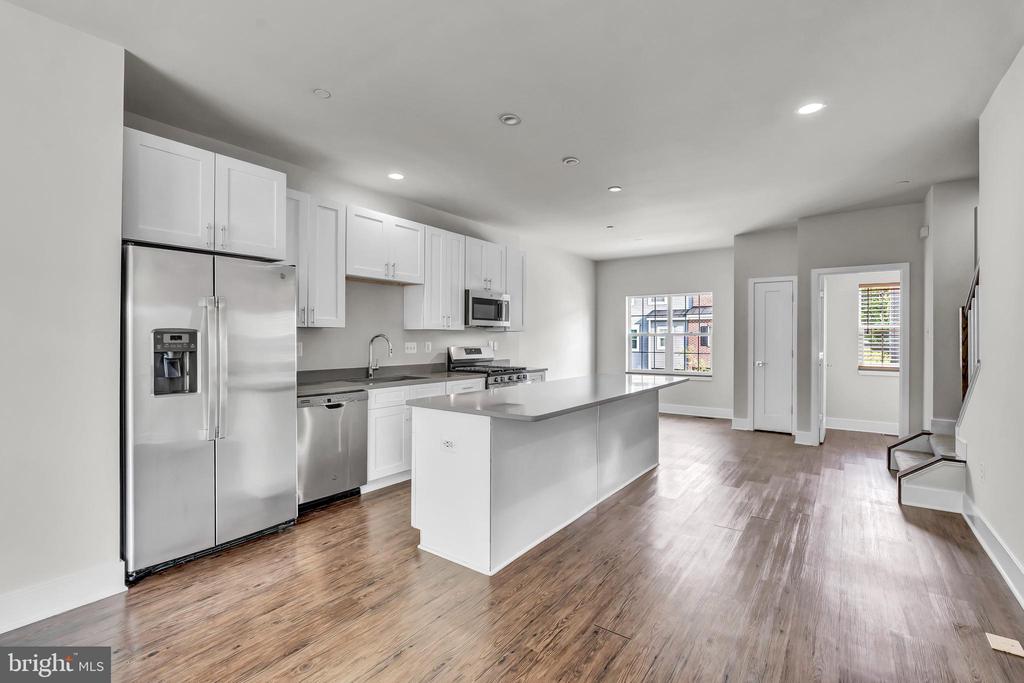 7720 Lexington Ct