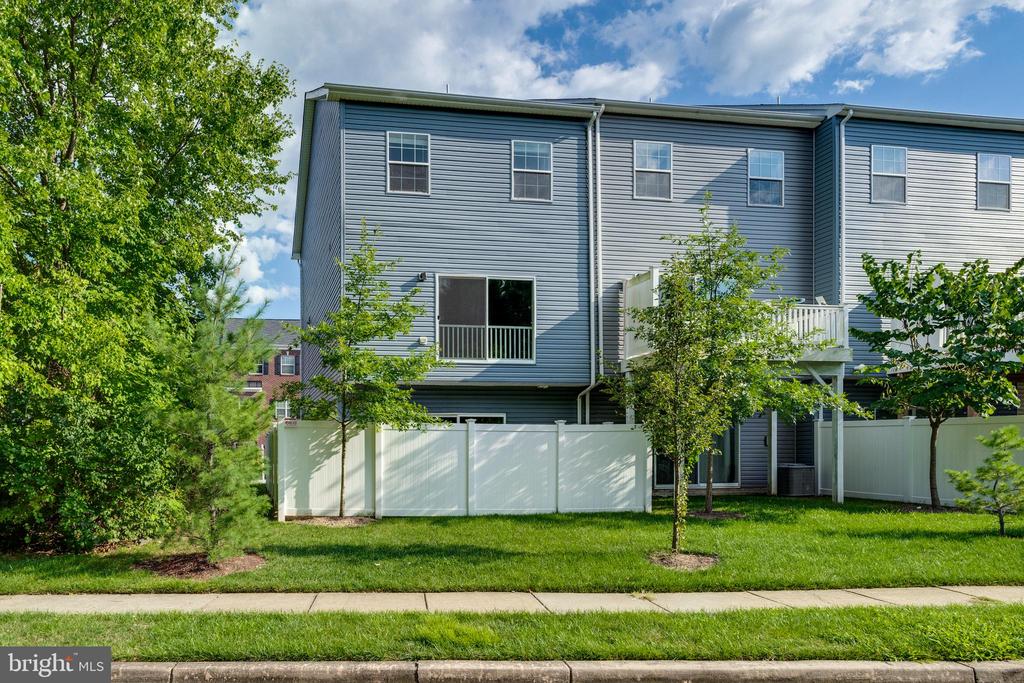 7720 Lexington Ct