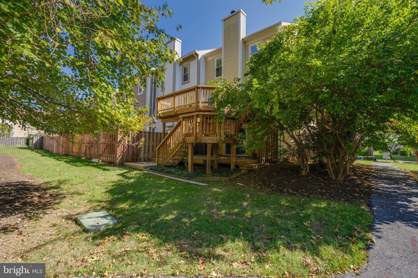 2938 Schoolhouse Cir