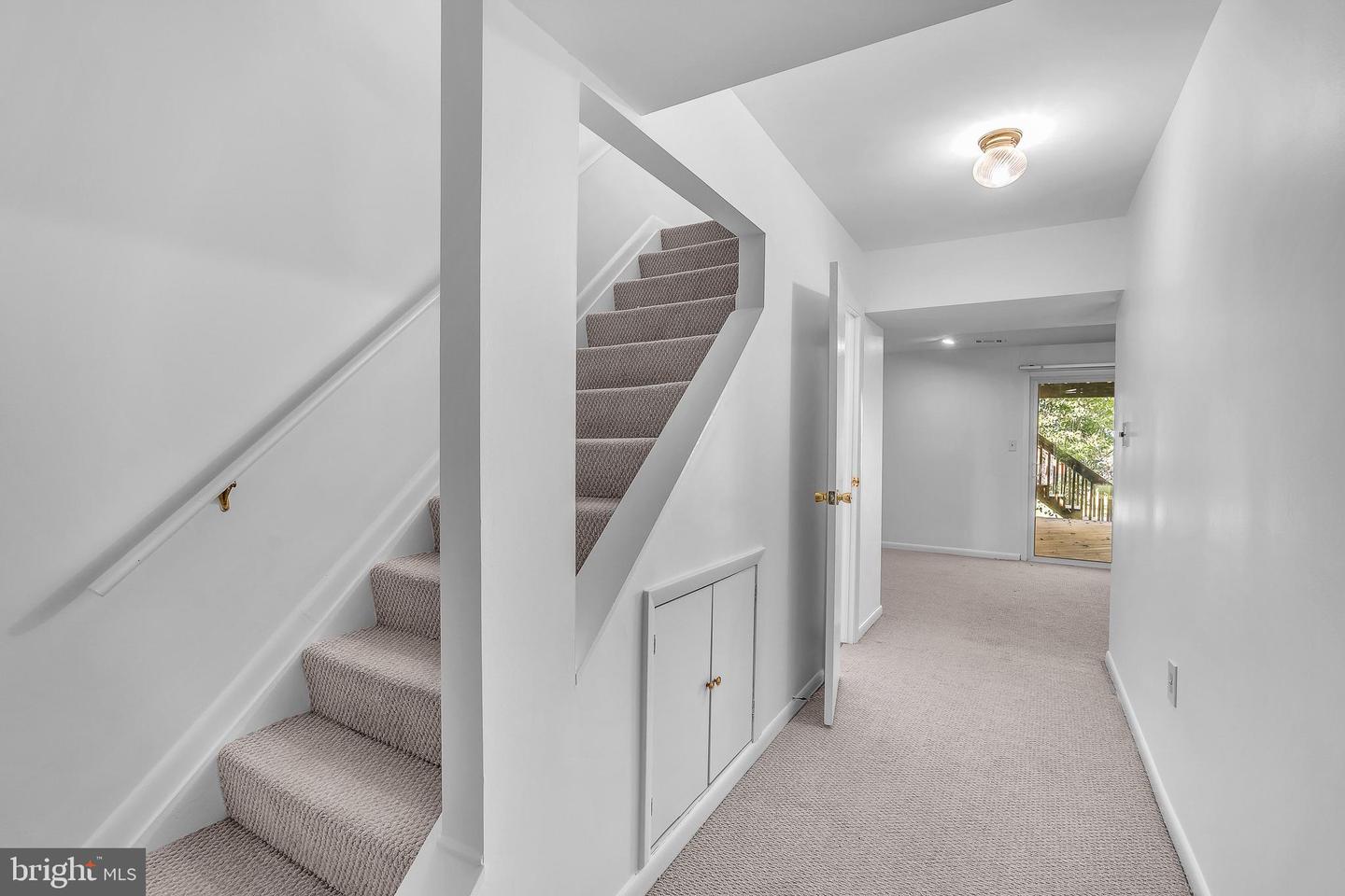 2938 Schoolhouse Cir