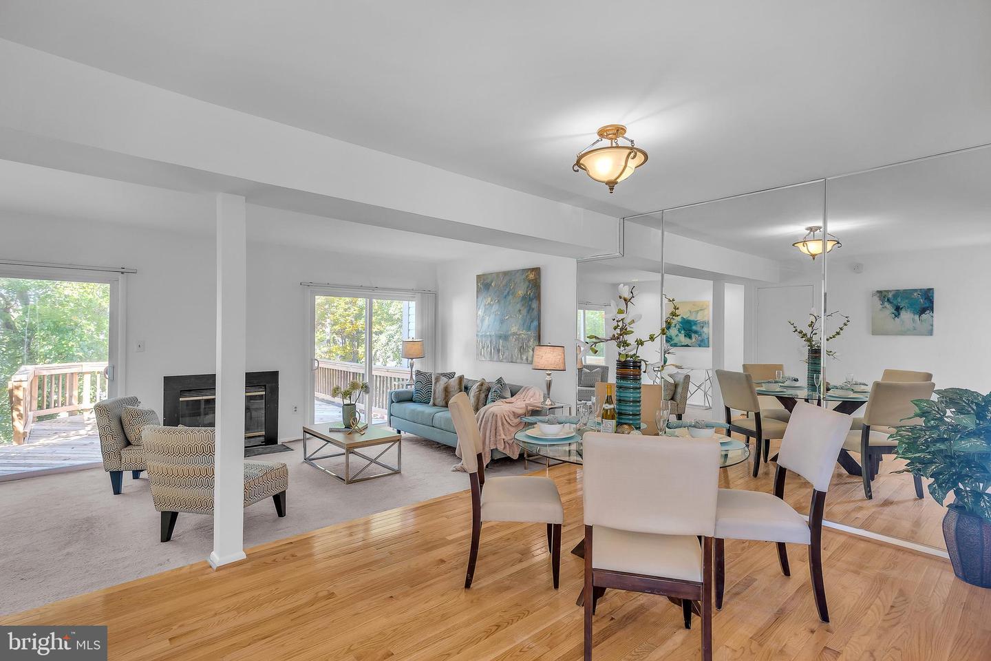 2938 Schoolhouse Cir