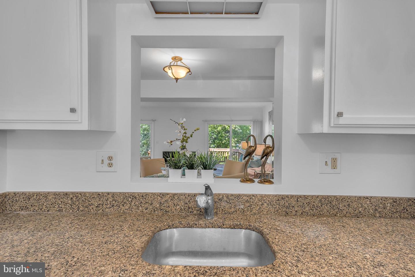 2938 Schoolhouse Cir