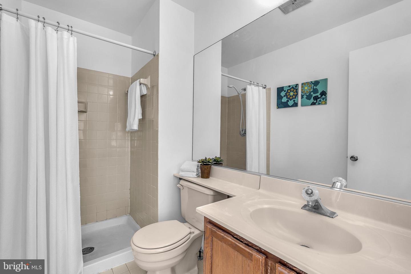 2938 Schoolhouse Cir