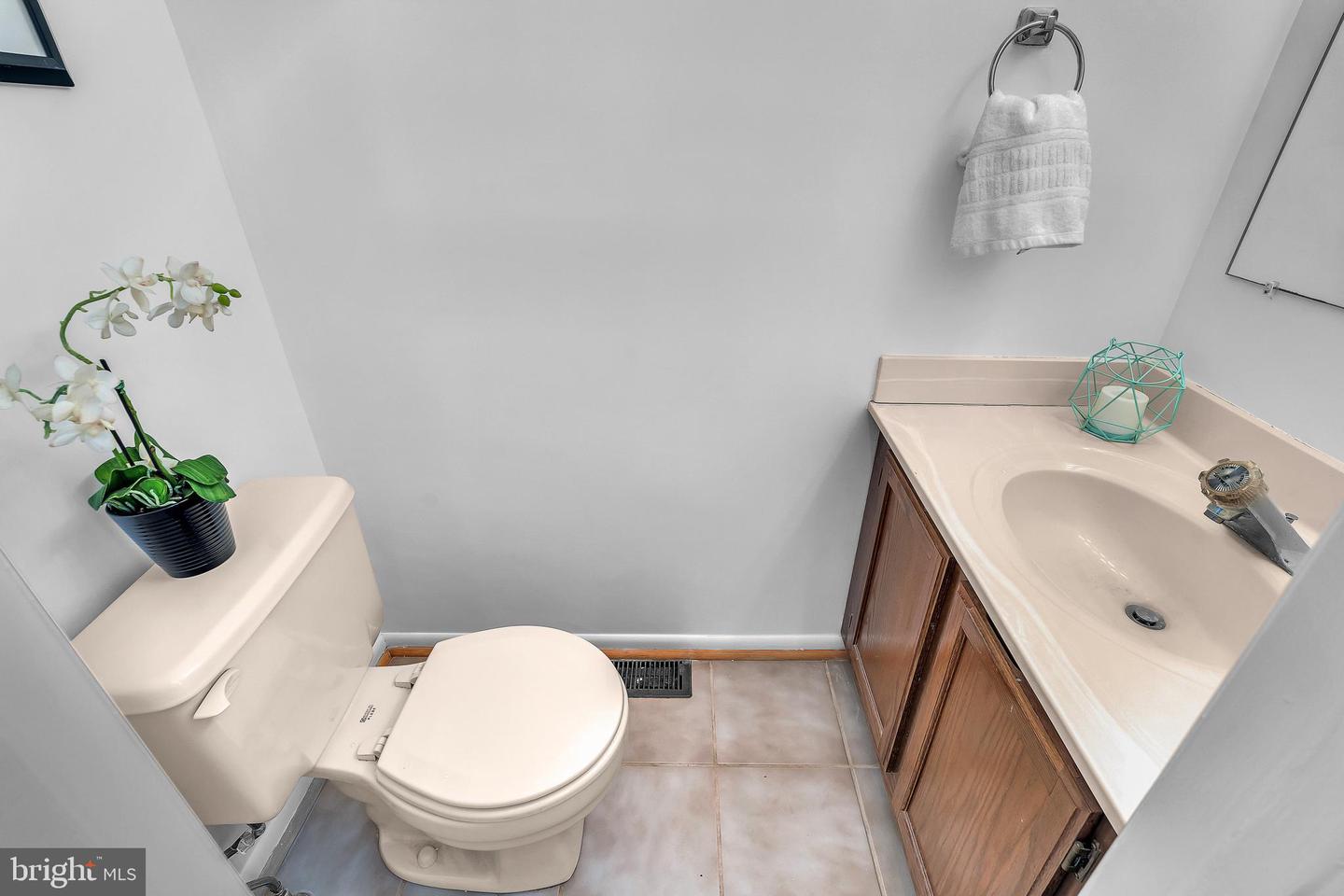 2938 Schoolhouse Cir