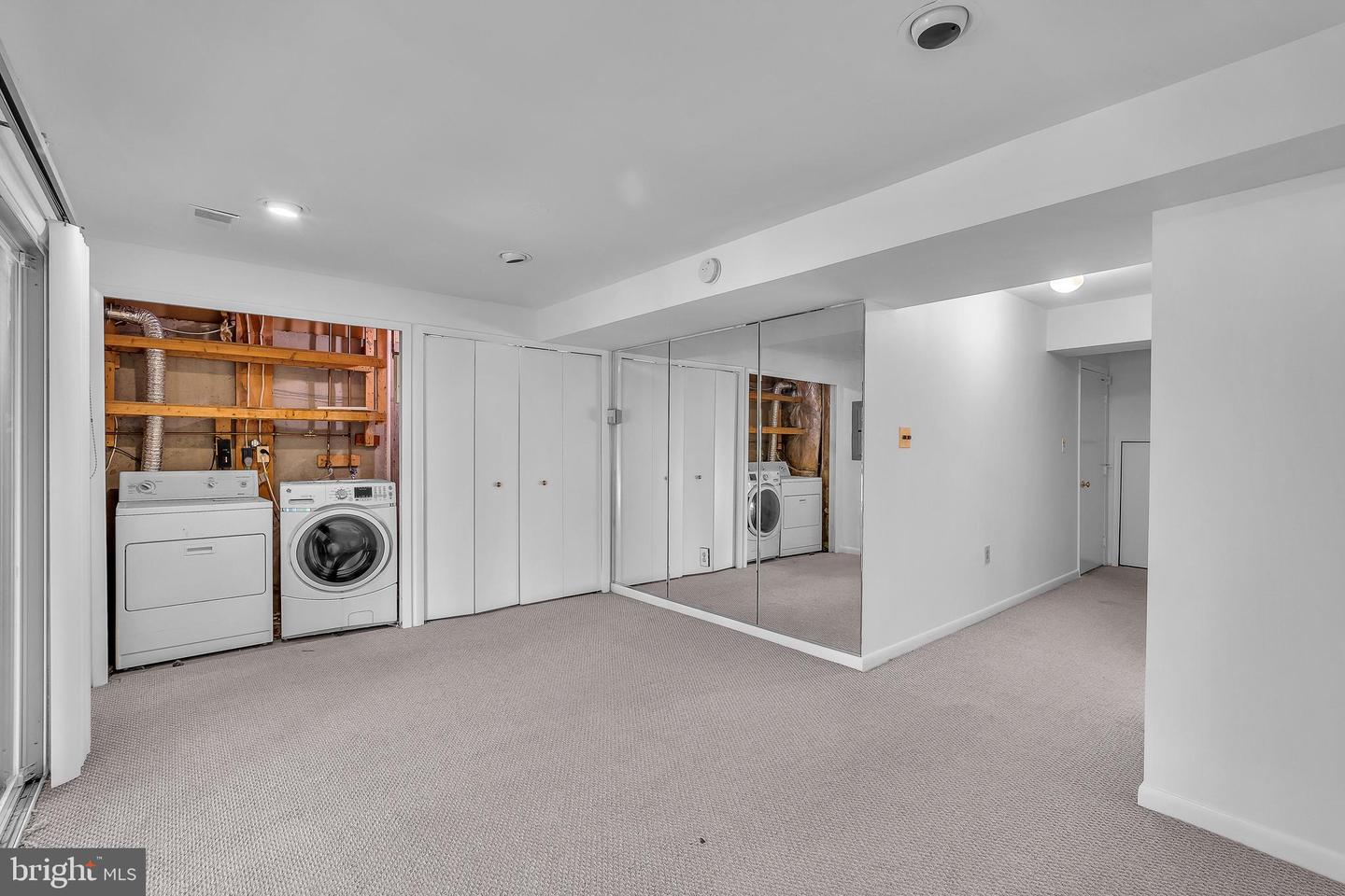 2938 Schoolhouse Cir