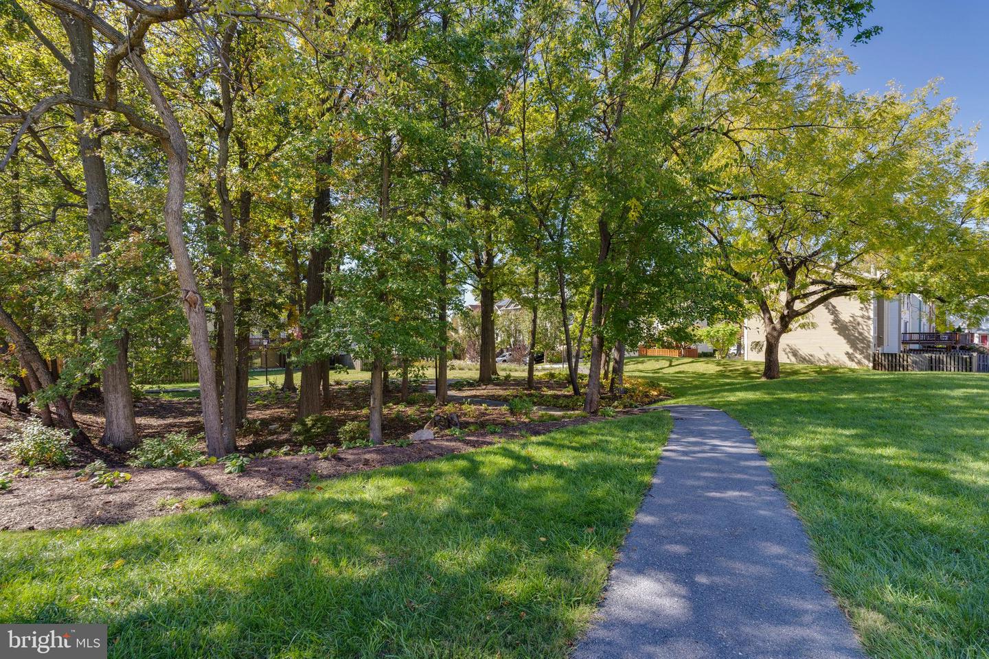 2938 Schoolhouse Cir