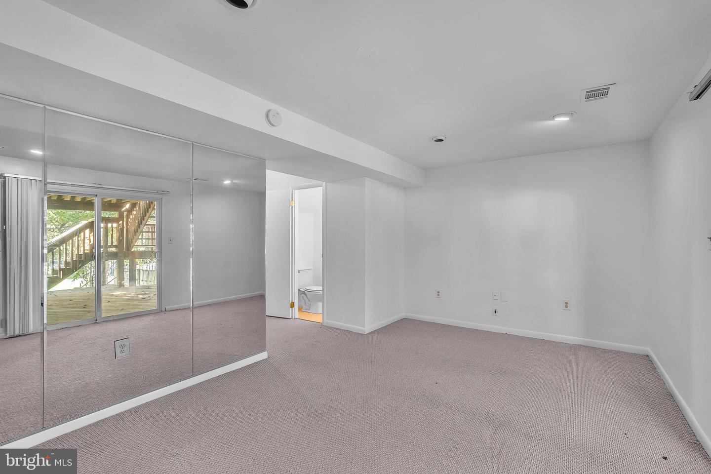 2938 Schoolhouse Cir