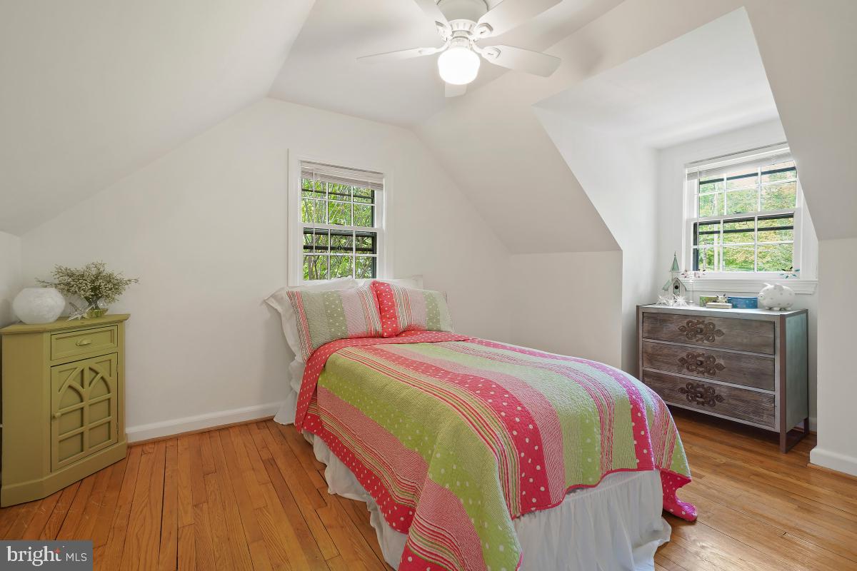 106 Philadelphia Ave