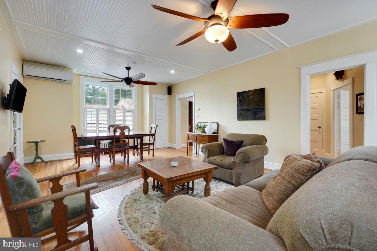 6710 Westmoreland Ave