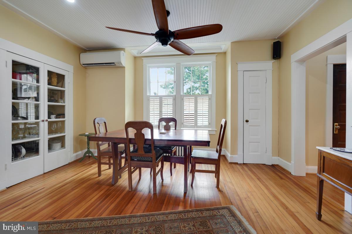 6710 Westmoreland Ave