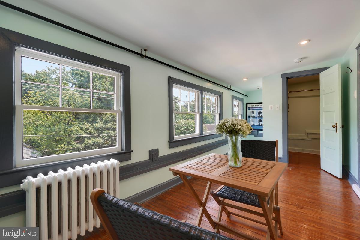 6710 Westmoreland Ave