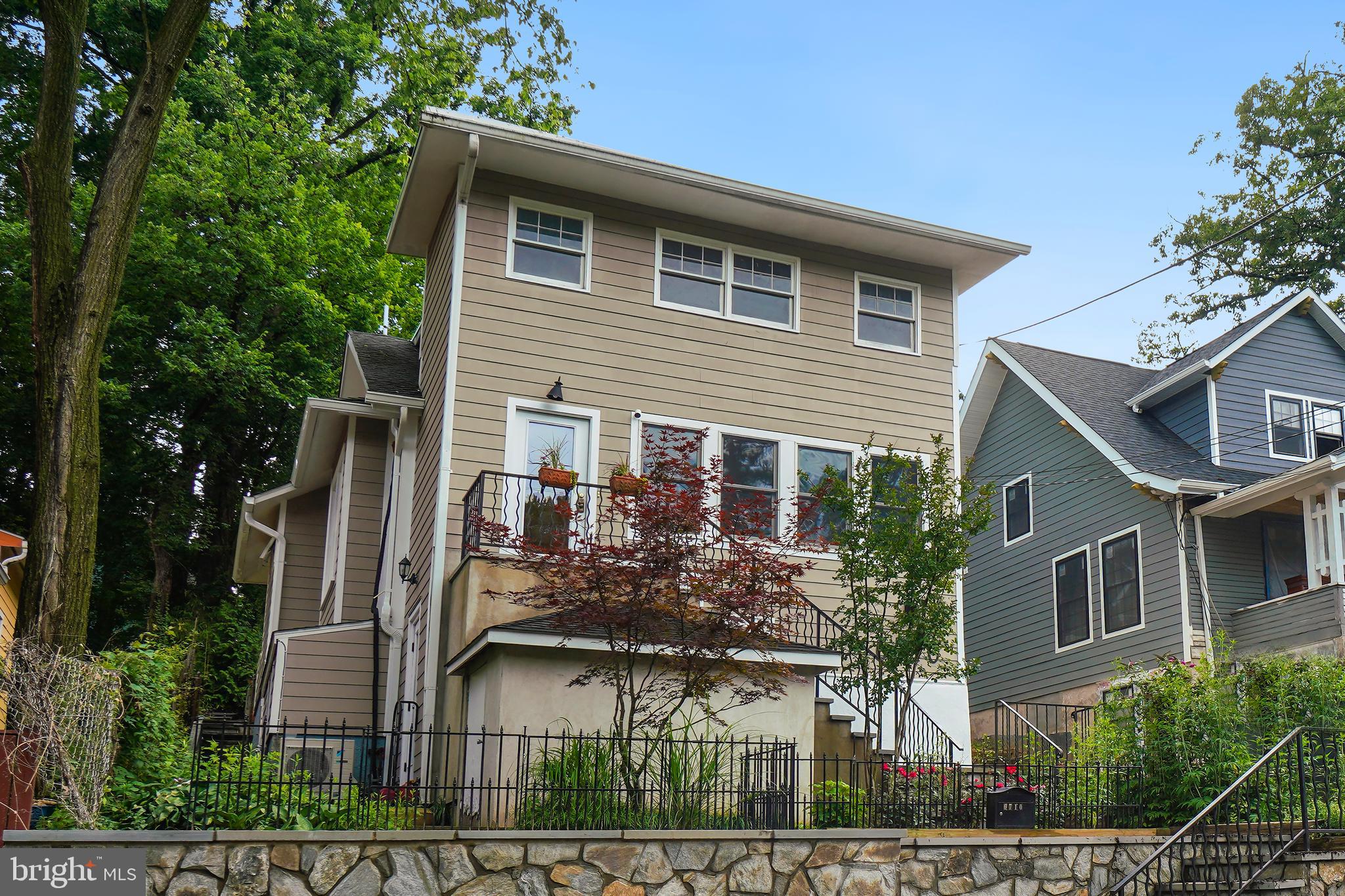 6710 Westmoreland Ave