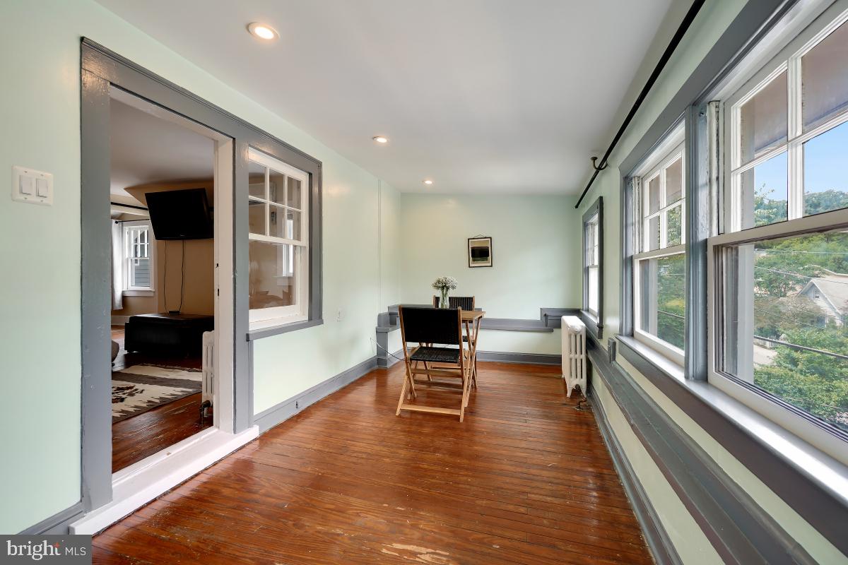 6710 Westmoreland Ave