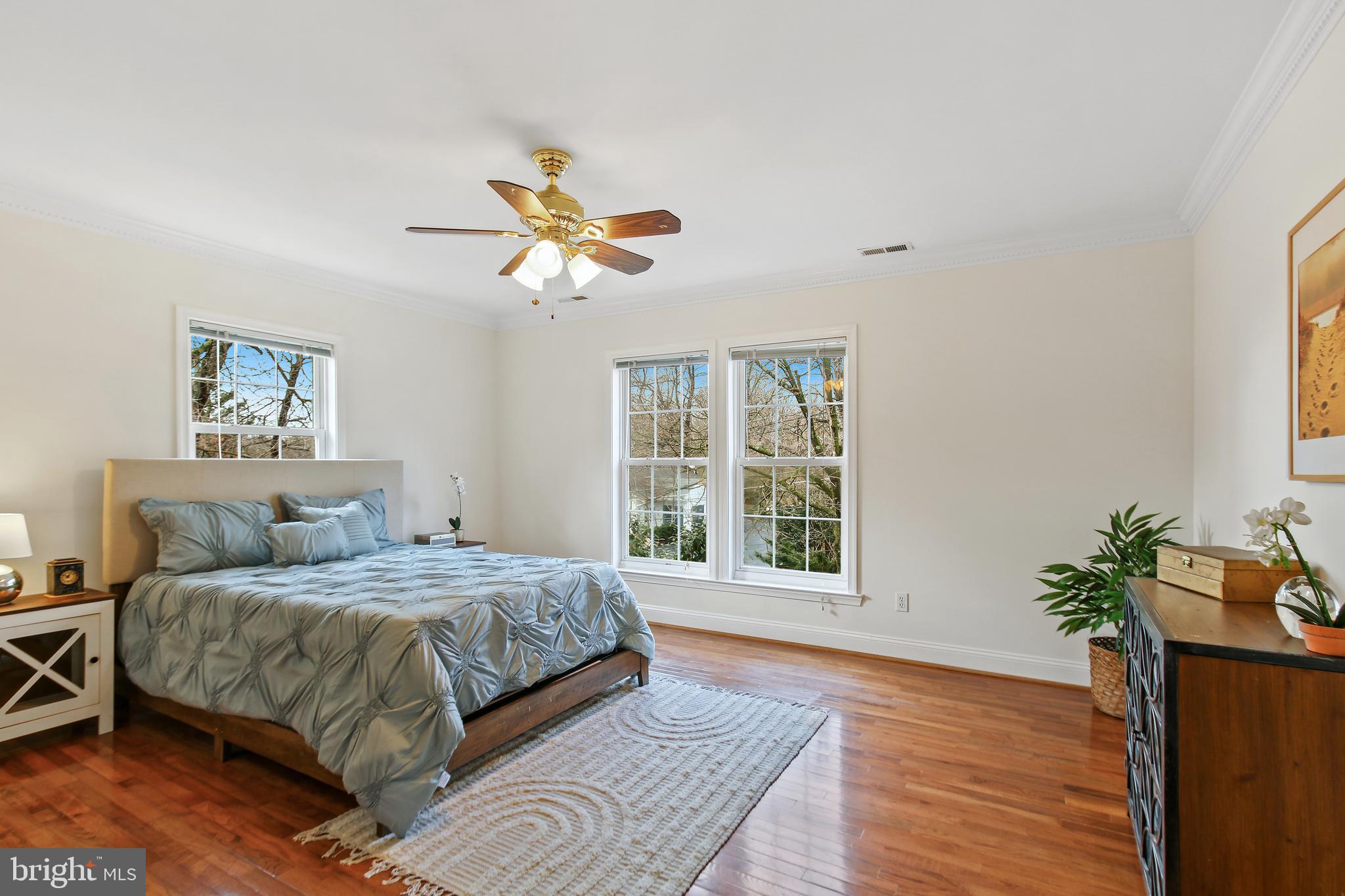 43 Oswego Ave