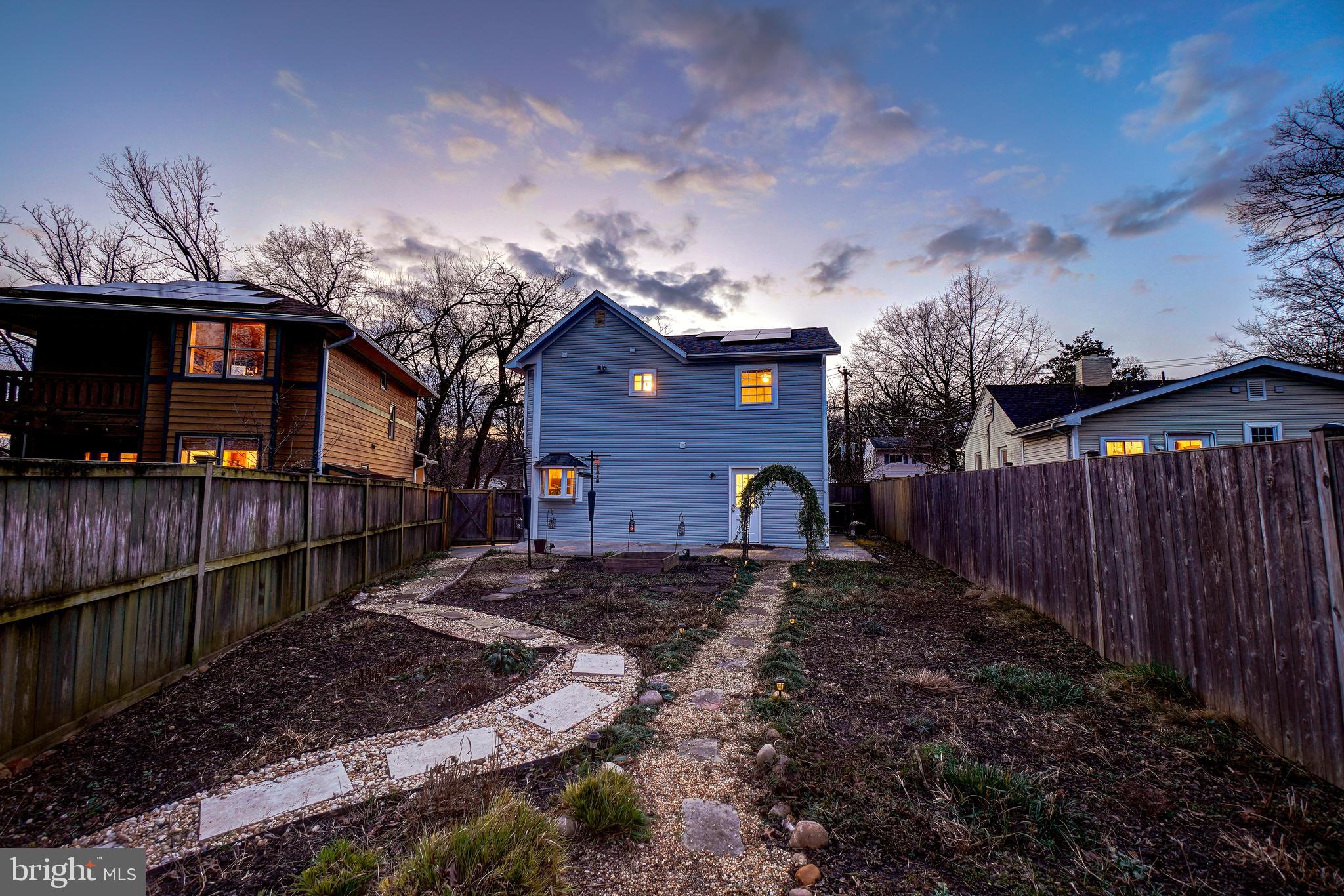 43 Oswego Ave