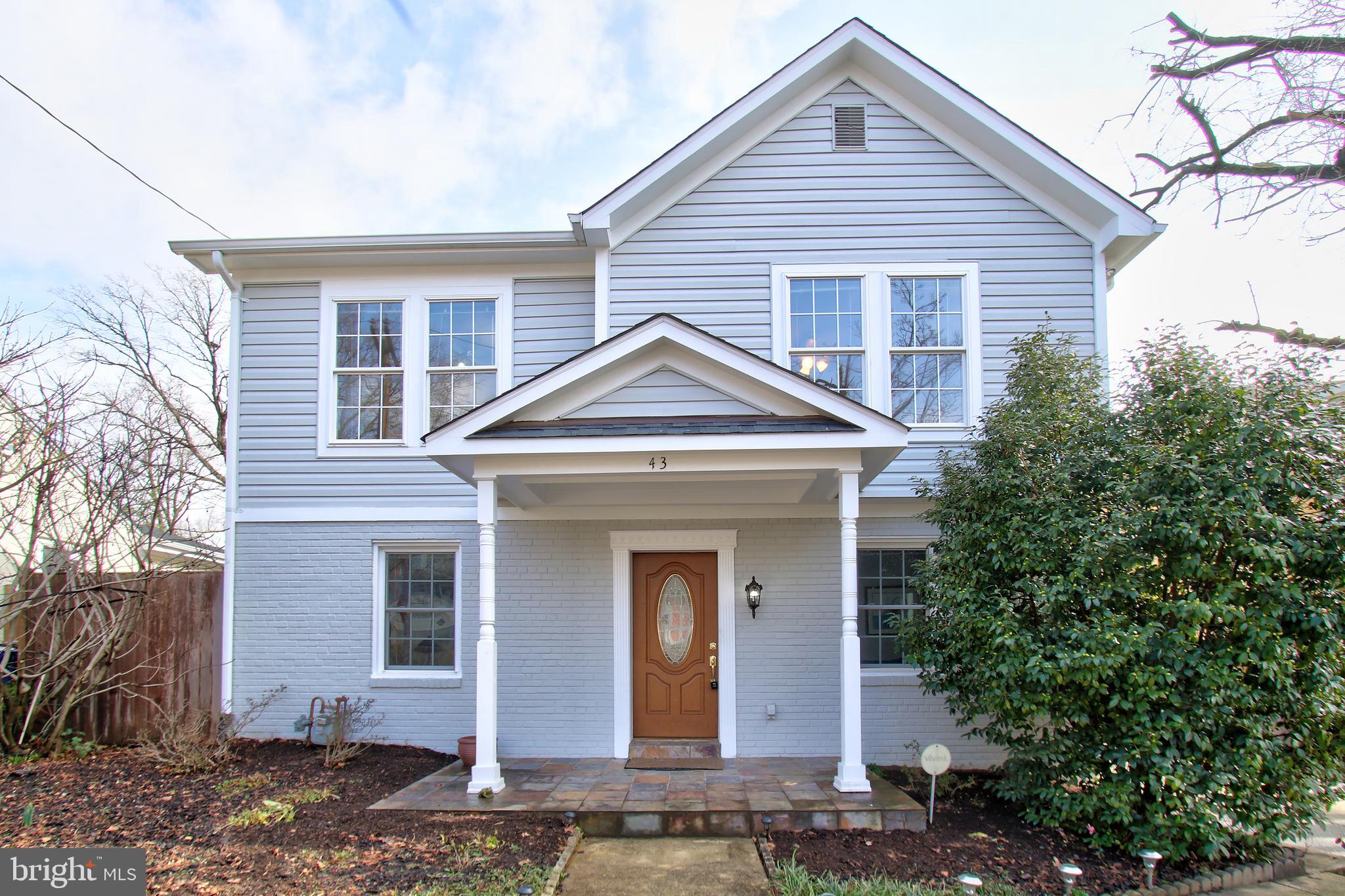 43 Oswego Ave