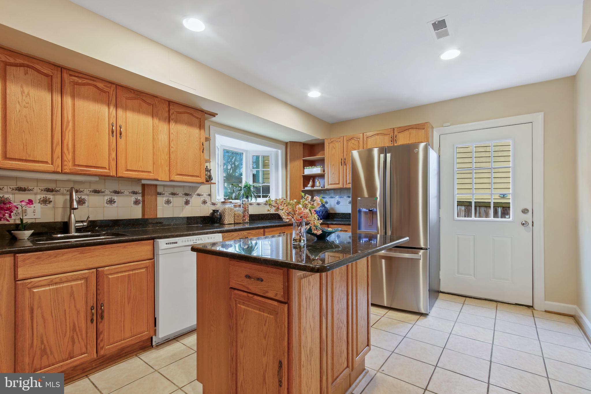 43 Oswego Ave
