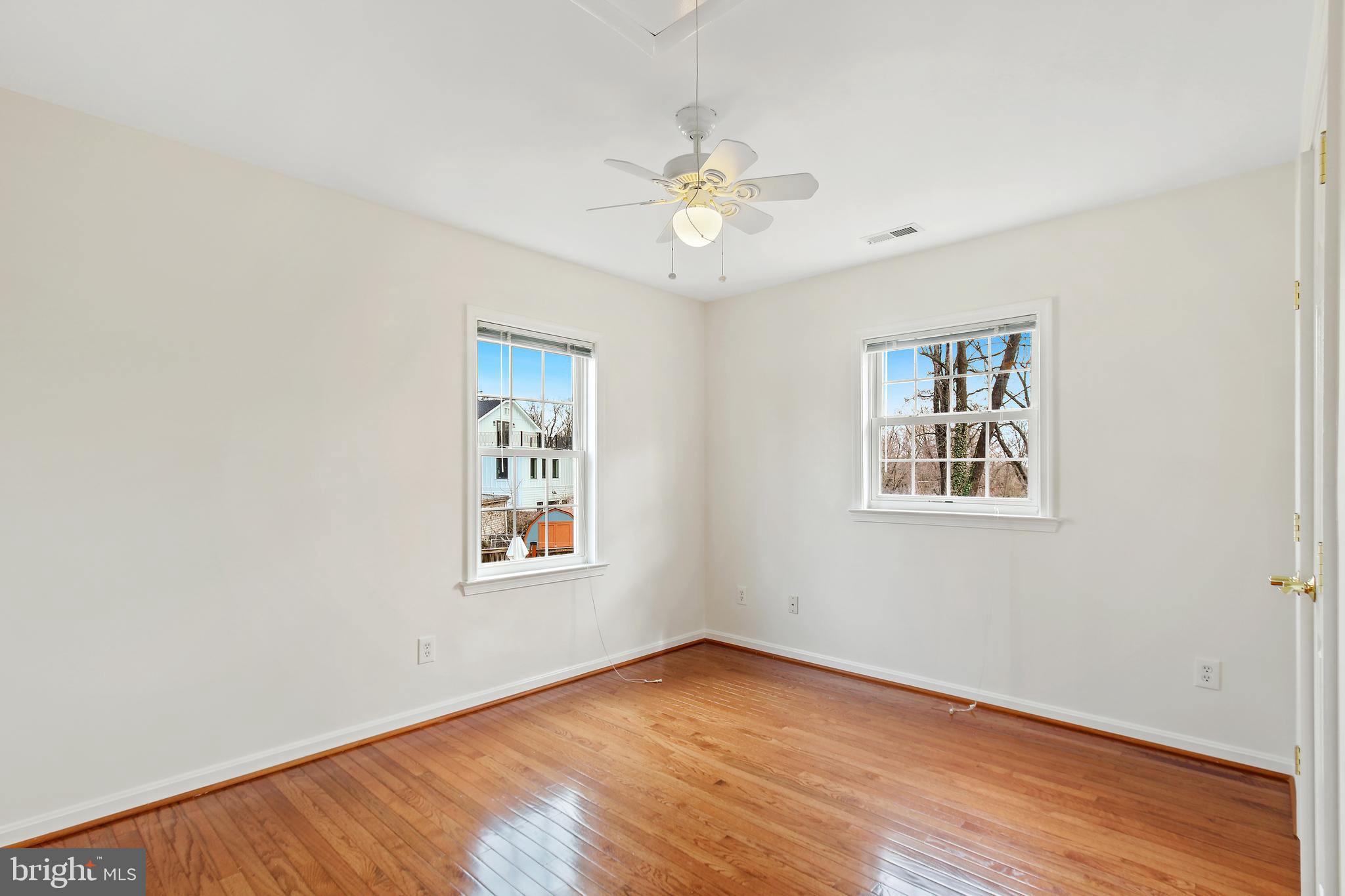 43 Oswego Ave