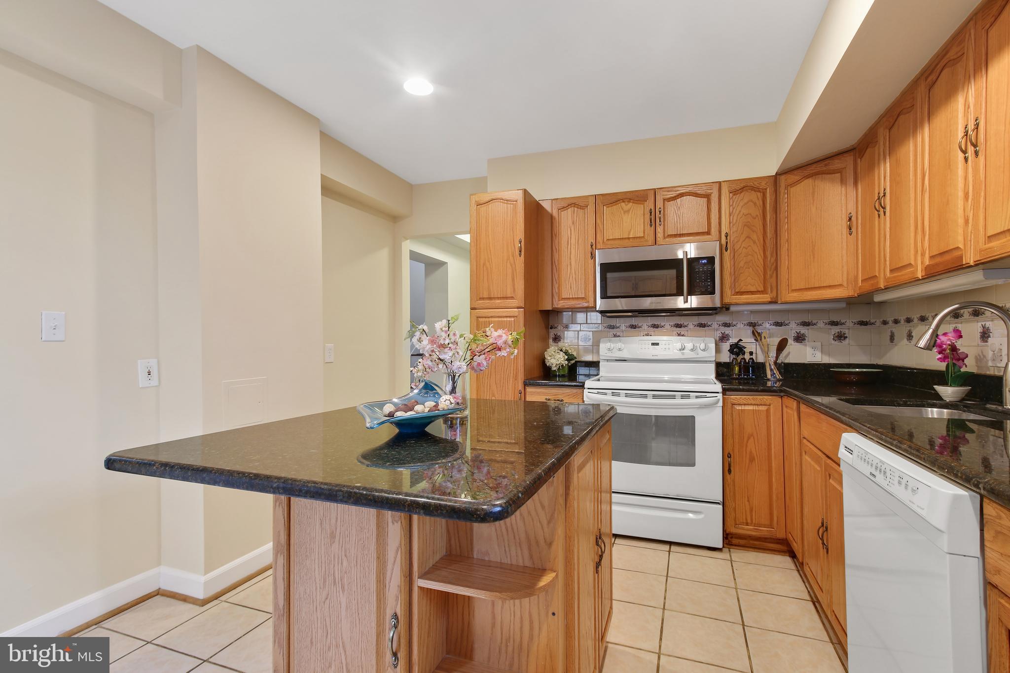 43 Oswego Ave